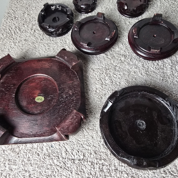 Elegant Wooden Display Stands A  Set Of 8 Different Sizes - Picture 6 of 10